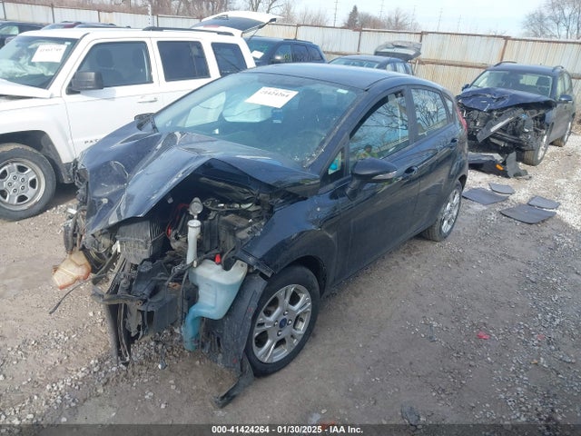 Ford FIESTA SE 2016 3FADP4EJ8GM107364 Image 2