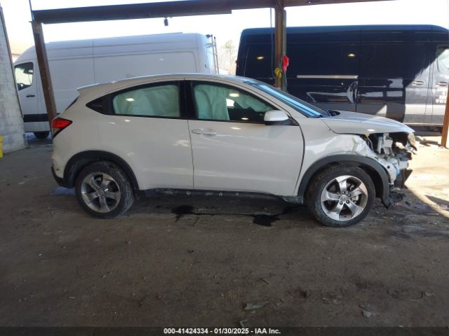 3CZRU6H31NM776195 Honda Hr-v Awd Lx