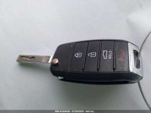 5XXGT4L35JG192955 KIA Optima Lx