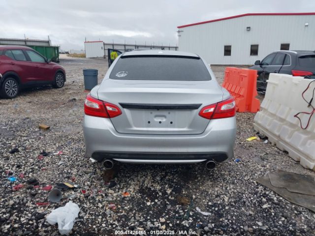 1N4AL3AP2HC188092 Nissan 2017