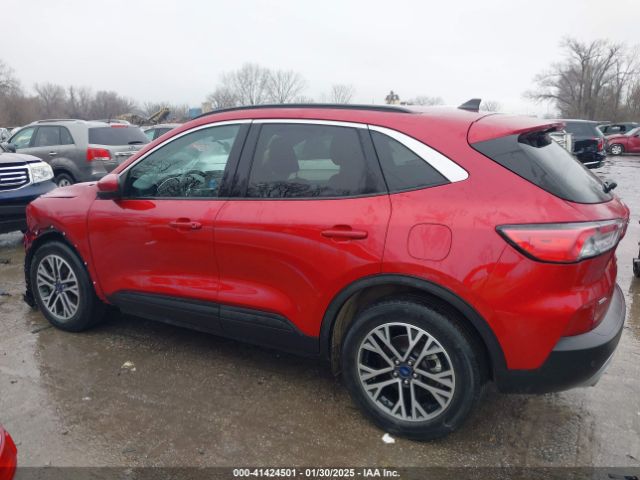 1FMCU9H68LUB43673 Ford ESCAPE SEL