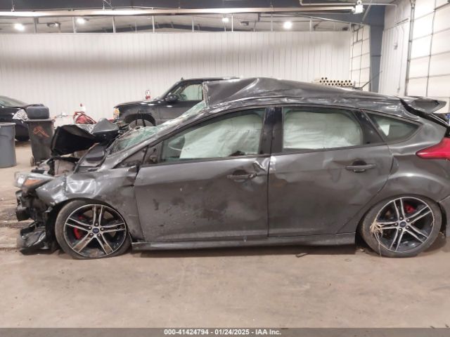 1FADP3L90HL292533 Ford FOCUS ST