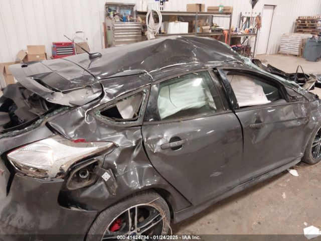 1FADP3L90HL292533 Ford FOCUS ST