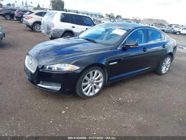 2012 JAGUAR XF SAJWA0HB0CLS27092 Photo 1