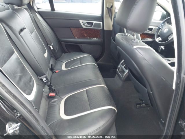 2012 JAGUAR XF SAJWA0HB0CLS27092 Photo 7