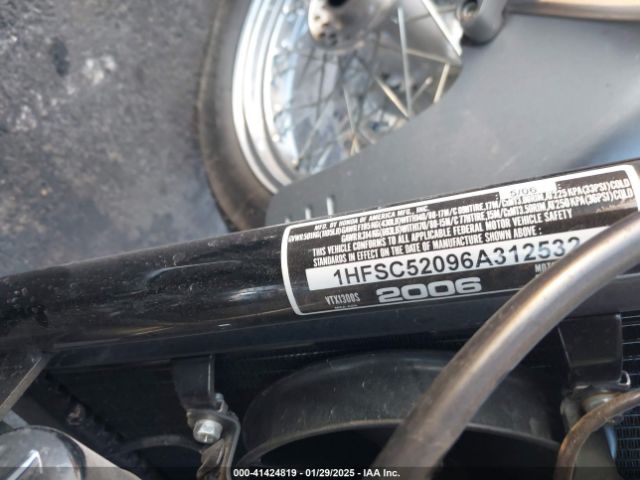 2006 HONDA VT1300 1HFSC52096A312532 Photo 9