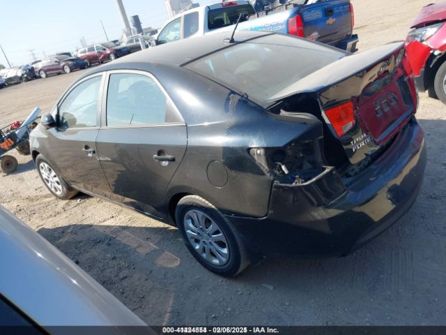 2013 KIA FORTE KNAFU4A27D5692382 Photo 2