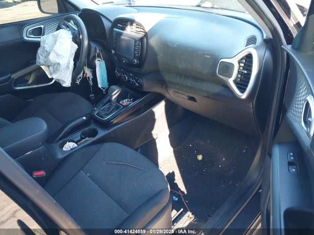 KNDJ23AU9L7726758 KIA SOUL LX