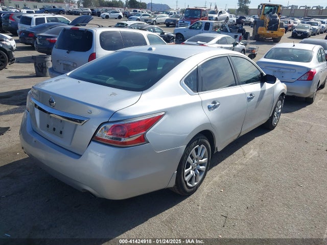 Nissan Altima 2.5 S 2015 1N4AL3AP3FC409308 Image 4