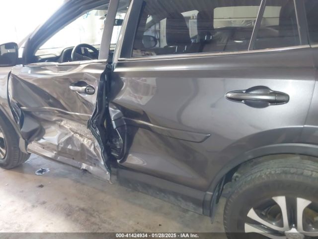 JTMZFREV5GJ073898 Toyota RAV4 LE