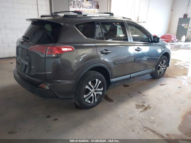 JTMZFREV5GJ073898 Toyota RAV4 LE