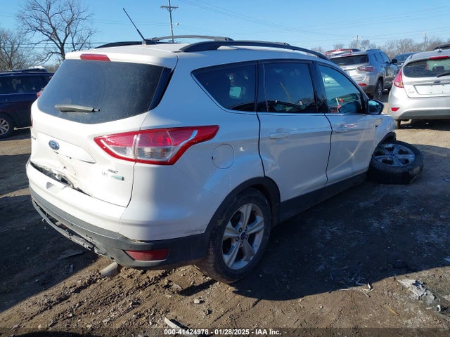 1FMCU0GX8EUA66389 Ford ESCAPE SE