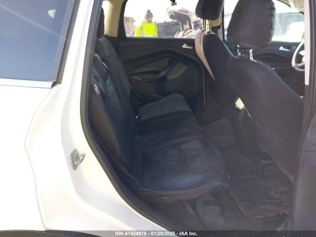 1FMCU0GX8EUA66389 Ford ESCAPE SE