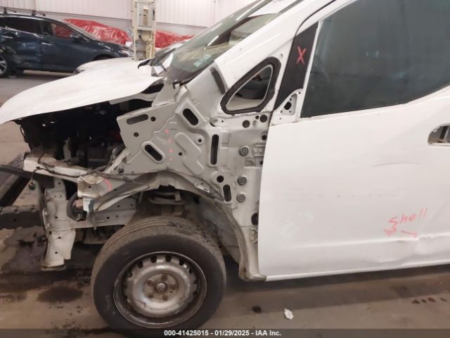 3N6CM0KN5KK710594 Nissan Nv200 S