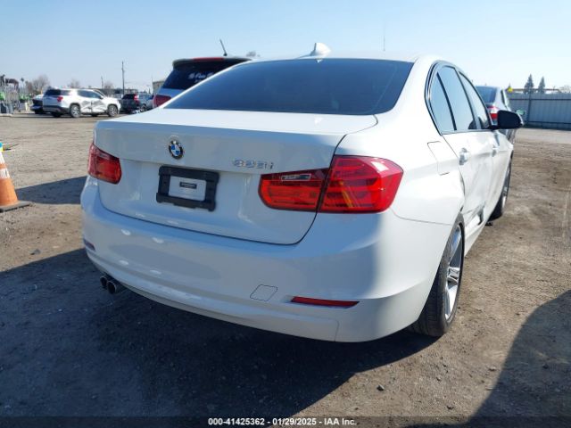 WBA3C1C53EK112947 BMW 328I