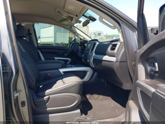 1N6AA1E59JN544848 Nissan Titan Pro-4x