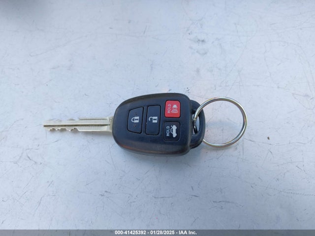 Toyota COROLLA LE 2018 5YFBURHE2JP794346 Image 11