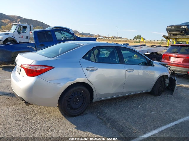 Toyota COROLLA LE 2018 5YFBURHE2JP794346 Image 13