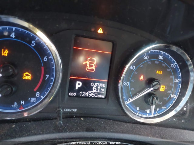 Toyota COROLLA LE 2018 5YFBURHE2JP794346 Image 7