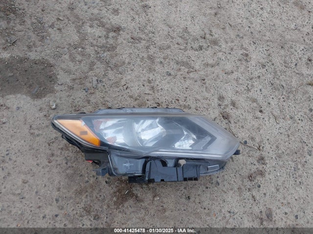 Nissan ROGUE S 2017 JN8AT2MV8HW275710 Image 12