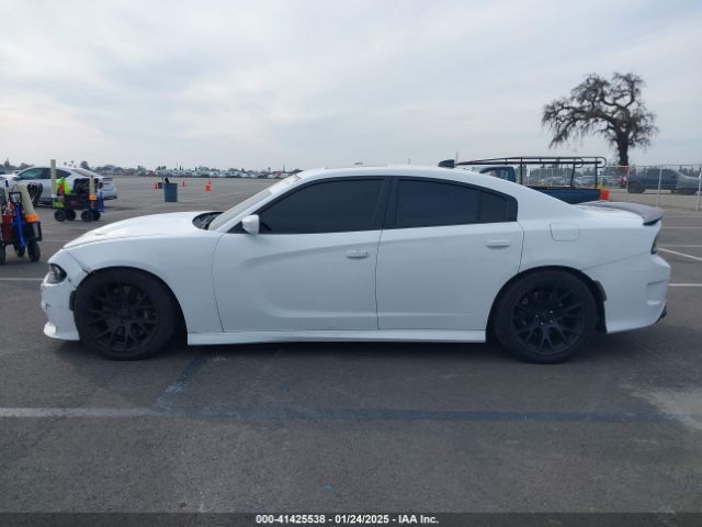 2C3CDXGJ2HH589735 Dodge Charger Daytona 392 Rwd