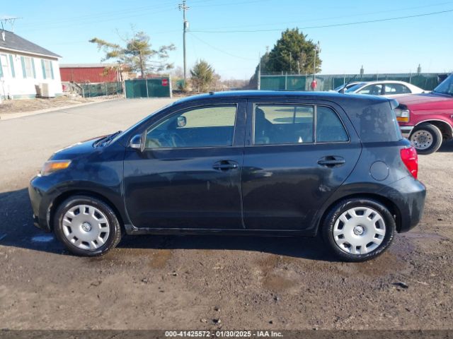 JTKKUPB46E1043810 Scion XD