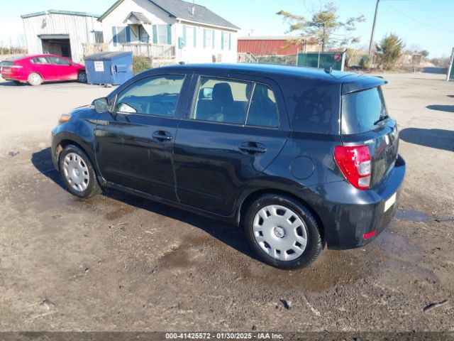 JTKKUPB46E1043810 Scion XD