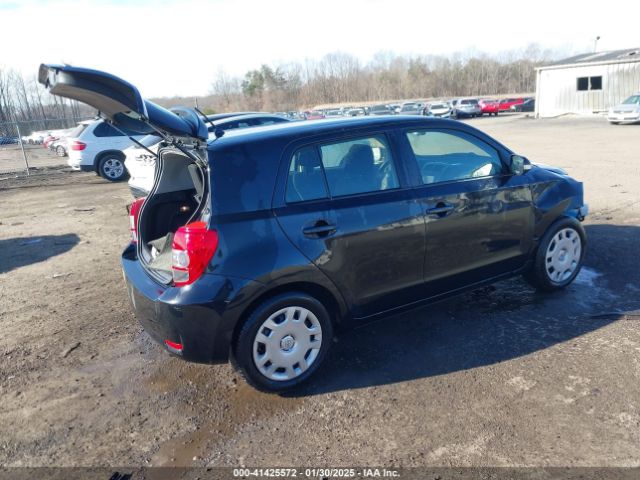 JTKKUPB46E1043810 Scion XD