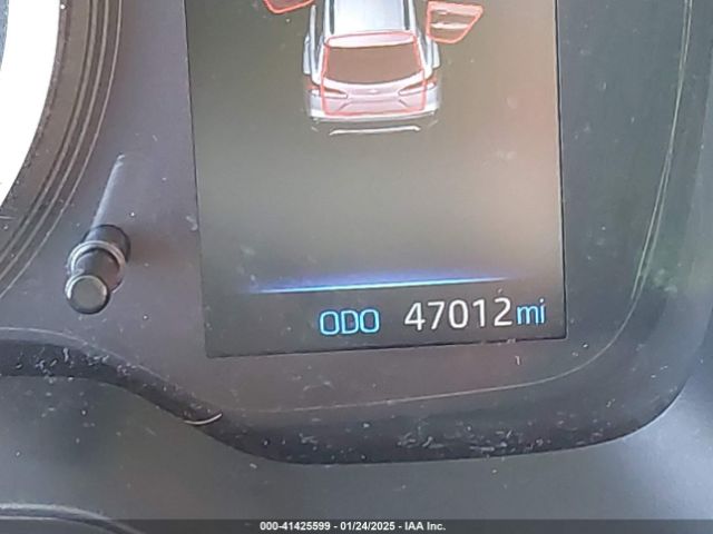 7MUCAAAG6NV028780 Toyota Corolla Cross Le
