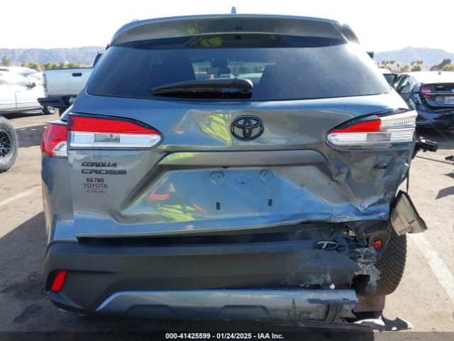 7MUCAAAG6NV028780 Toyota Corolla Cross Le