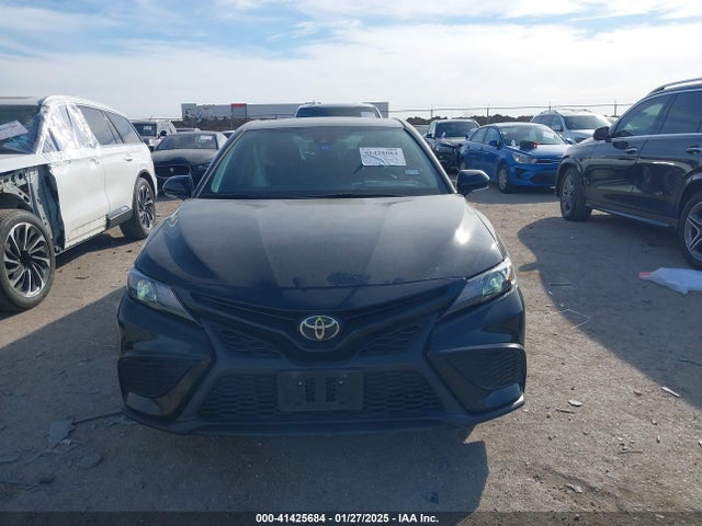 4T1T11AK8PU801399 Toyota CAMRY SE