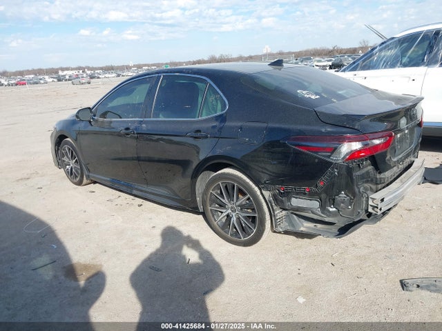 4T1T11AK8PU801399 Toyota CAMRY SE