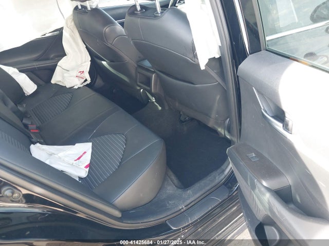 4T1T11AK8PU801399 Toyota CAMRY SE
