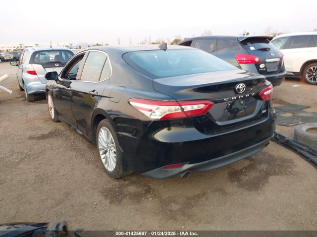 4T1BZ1HK2JU503495 Toyota Camry Xle V6