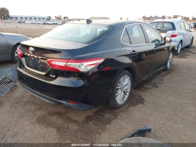 4T1BZ1HK2JU503495 Toyota Camry Xle V6