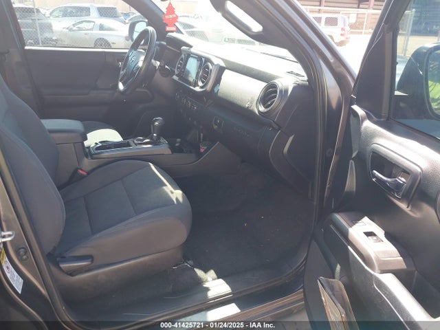 3TMAZ5CN1HM029949 Toyota Tacoma Sr5 V6