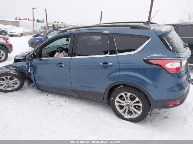 1FMCU9HD8JUC25740 Ford ESCAPE SEL