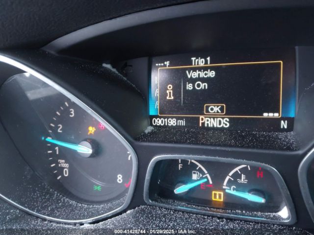 1FMCU9HD8JUC25740 Ford ESCAPE SEL
