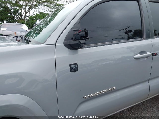 5TFAZ5CNXKX077967 Toyota Tacoma Sr5 V6