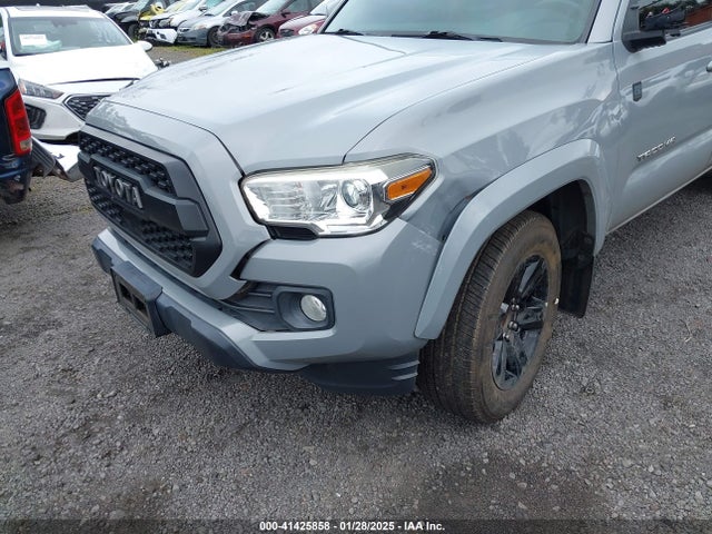 5TFAZ5CNXKX077967 Toyota Tacoma Sr5 V6