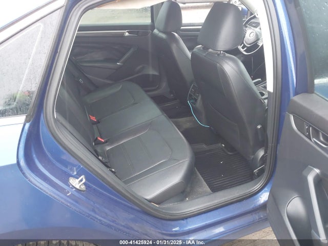1VWBS7A32GC018266 Volkswagen Passat 1.8t Se