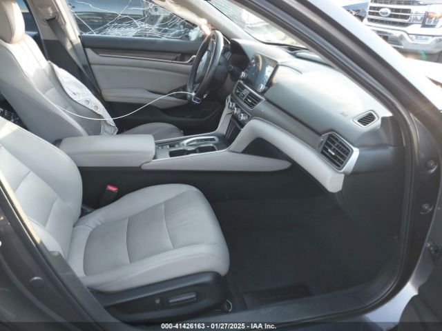 1HGCV3F90JA004424 Honda Accord Hybrid Touring
