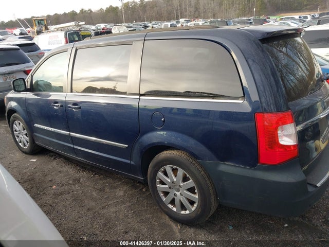 Chrysler Town and Country 2015 2C4RC1BG3FR544523 Image 30
