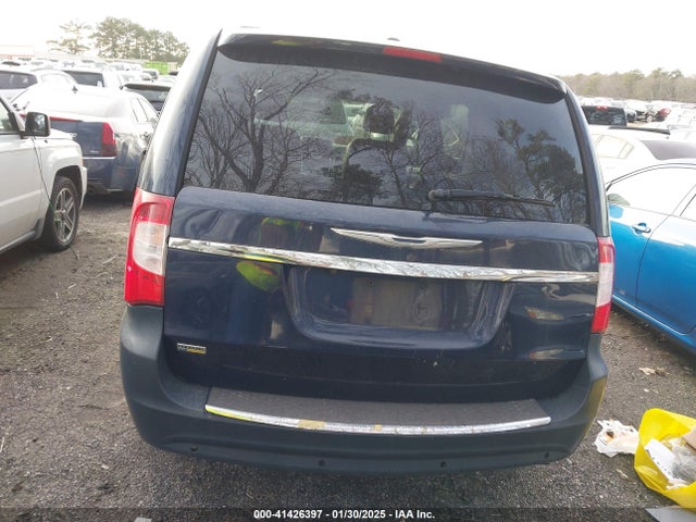 Chrysler Town and Country 2015 2C4RC1BG3FR544523 Image 32