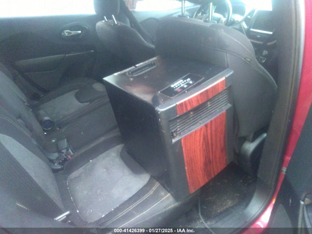 1C4PJLCB7EW249412 Jeep Cherokee Latitude