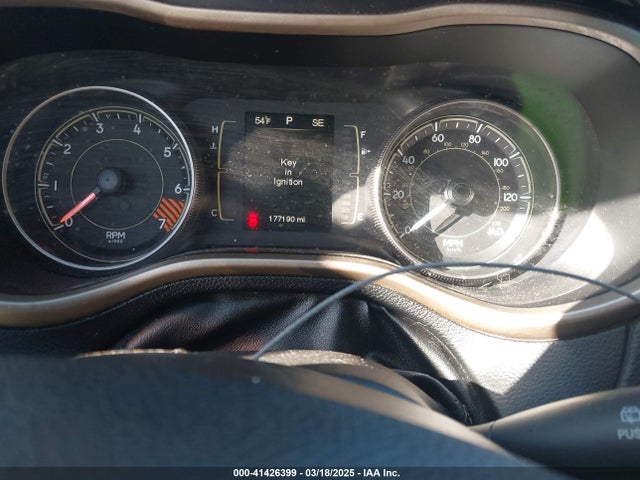 41426399 :رقم المزاد ، 1C4PJLCB7EW249412 vin ، 2014 Jeep Cherokee Latitude مزاد بيع