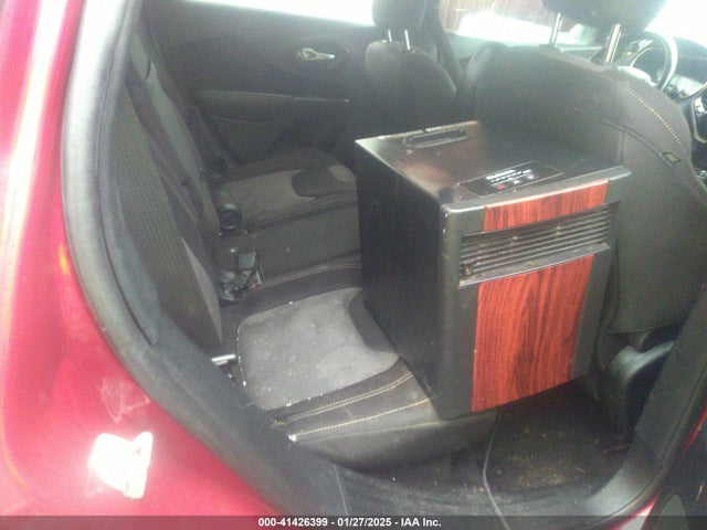 1C4PJLCB7EW249412 Jeep Cherokee Latitude