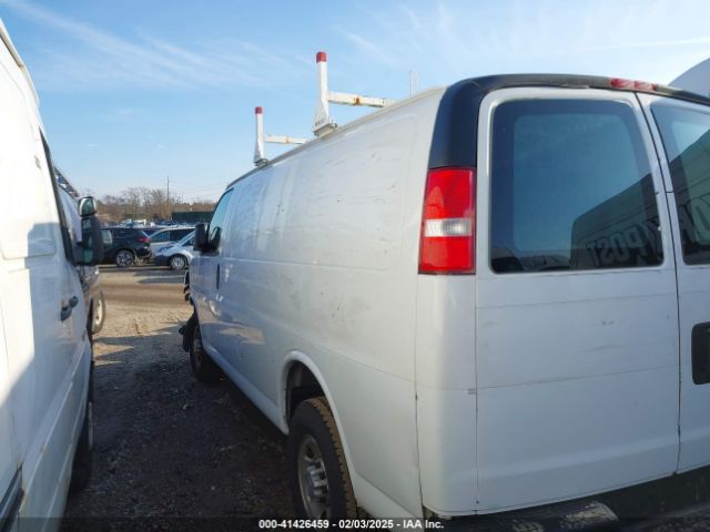 1GCZGGFG8K1370044 Chevrolet Express 3500 Work Van