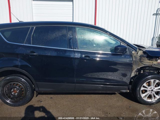 1FMCU0GD0HUC43317 Ford ESCAPE SE