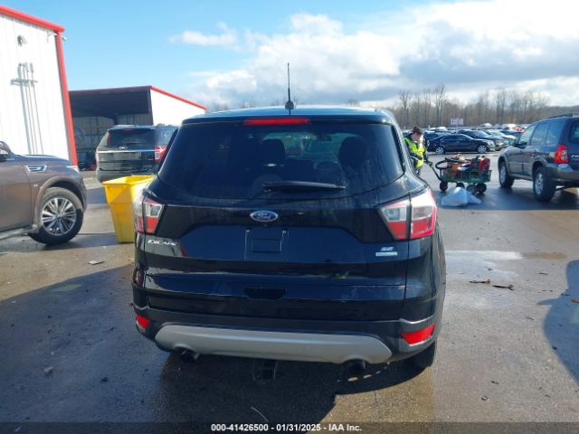 1FMCU0GD0HUC43317 Ford ESCAPE SE